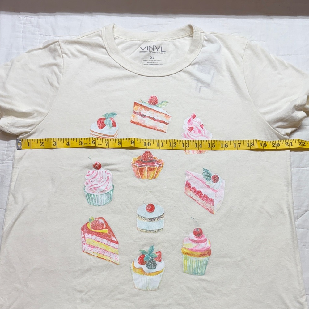 Vinyl Threads Women's XL Sweet Treats Graphic T-Shirt, Cream NWT‎ - Picture 5 of 7